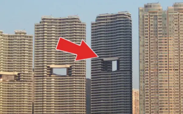 The interesting secret behind the super-large "holes" in the middle of high-rise buildings in Hong Kong