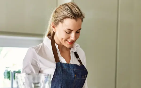 My Husband Asked Me to Bring Dinner to His Sick Mom – On My Way There, My Lawyer Called Me Shouting 'Go Back Now!'