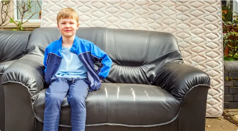 'There's Something Inside!' Boy Cries after Sitting on Old Sofa Late Granny Left Him – Story of the Day