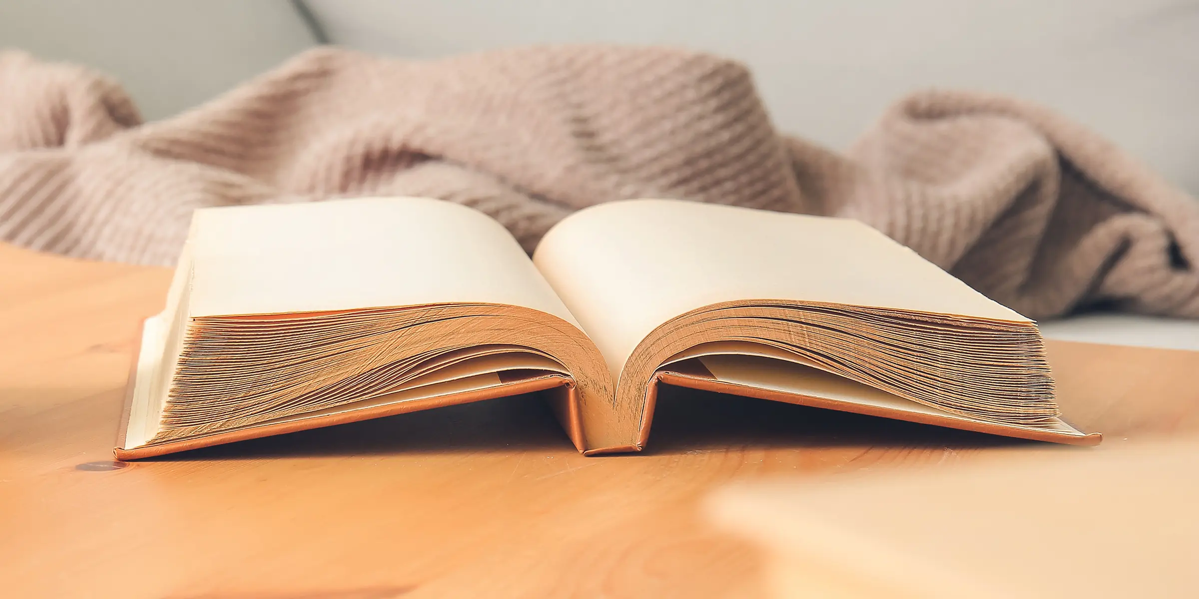 While Reading to Her Blind Grandpa, Girl Discovers a Sealed Letter Hidden Between the Pages for 60 Years