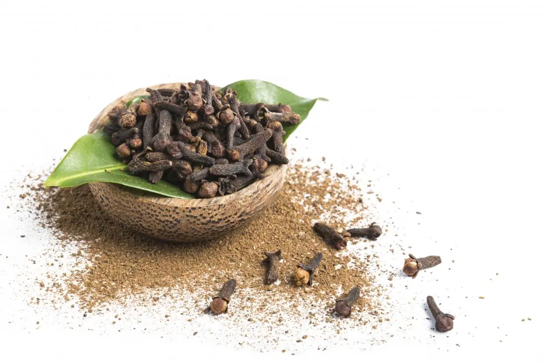 Cloves: 10 Health Benefits of Eating 2 Daily