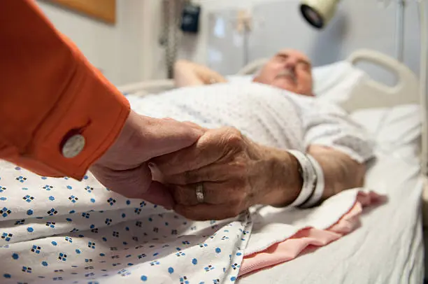 3 Signs Your Parent May Be Nearing the End of Life — How to Prepare for What’s Ahead