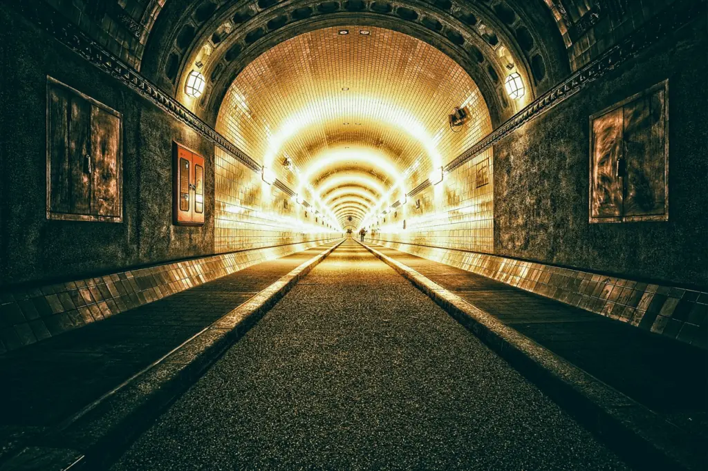 $20 Trillion Tunnel Could Zip You From U.S. To U.K. In Just 54 Minutes