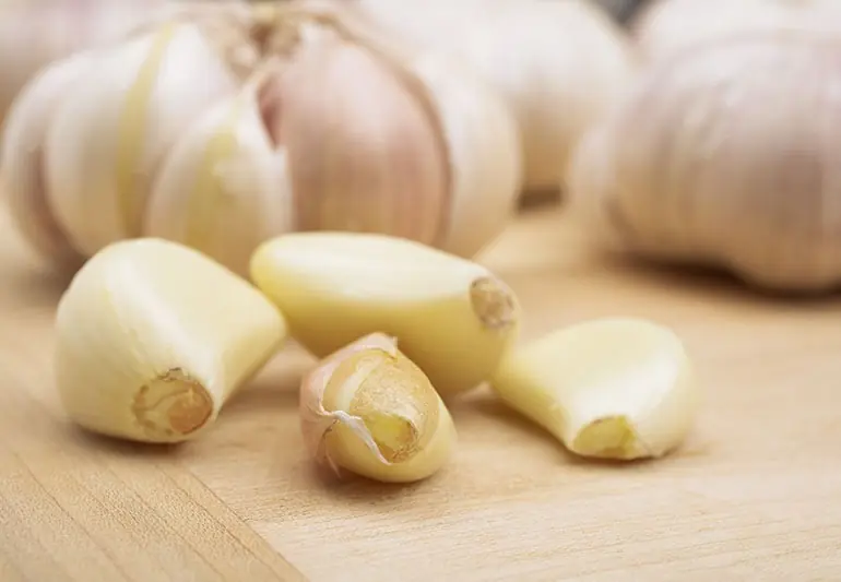 Lung Cleansing with a Powerful Natural Garlic Juice