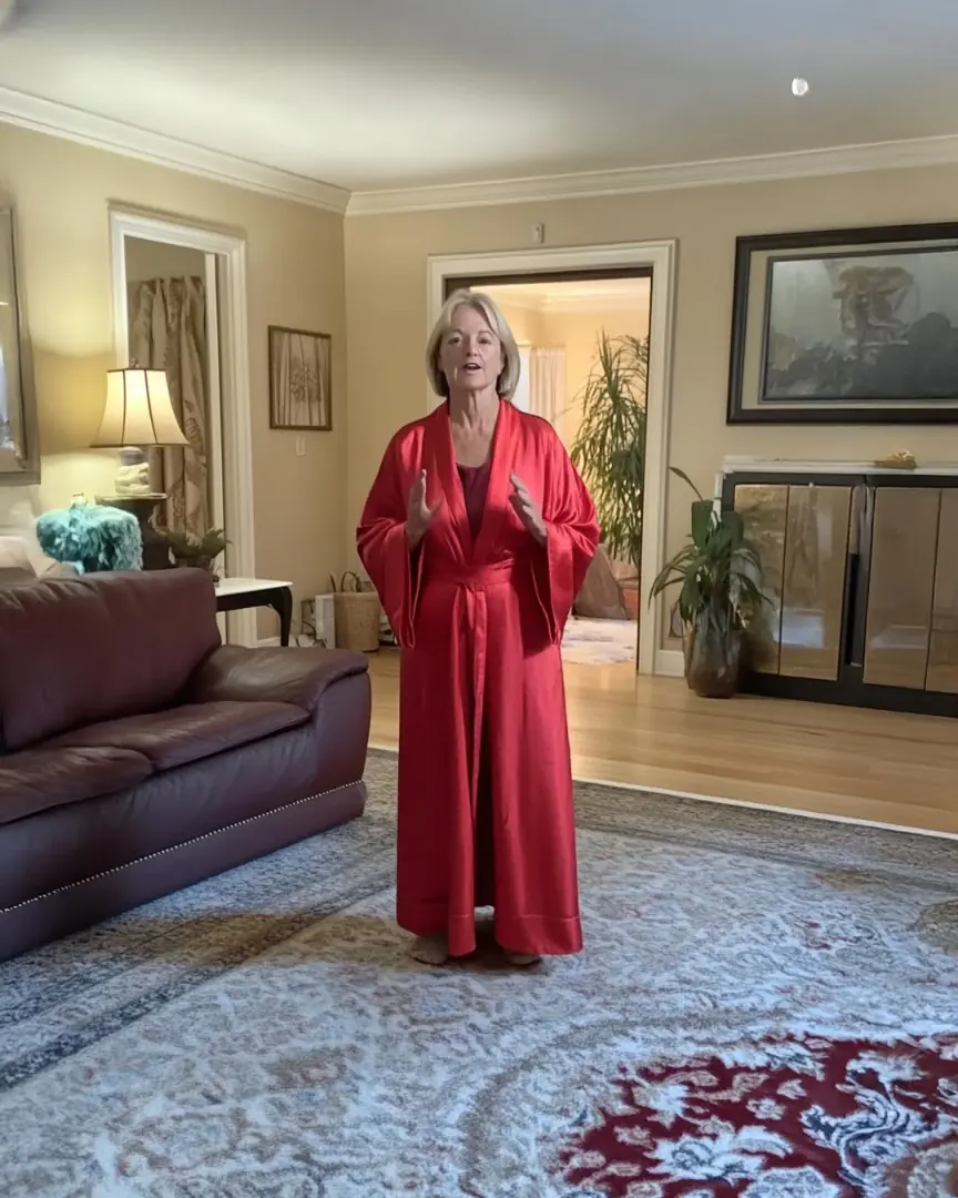 My Stepmom Secretly Sold the Piano I Inherited from My Late Mom to 'Get Rid of Every Memory' – but Karma Hit Her Hard