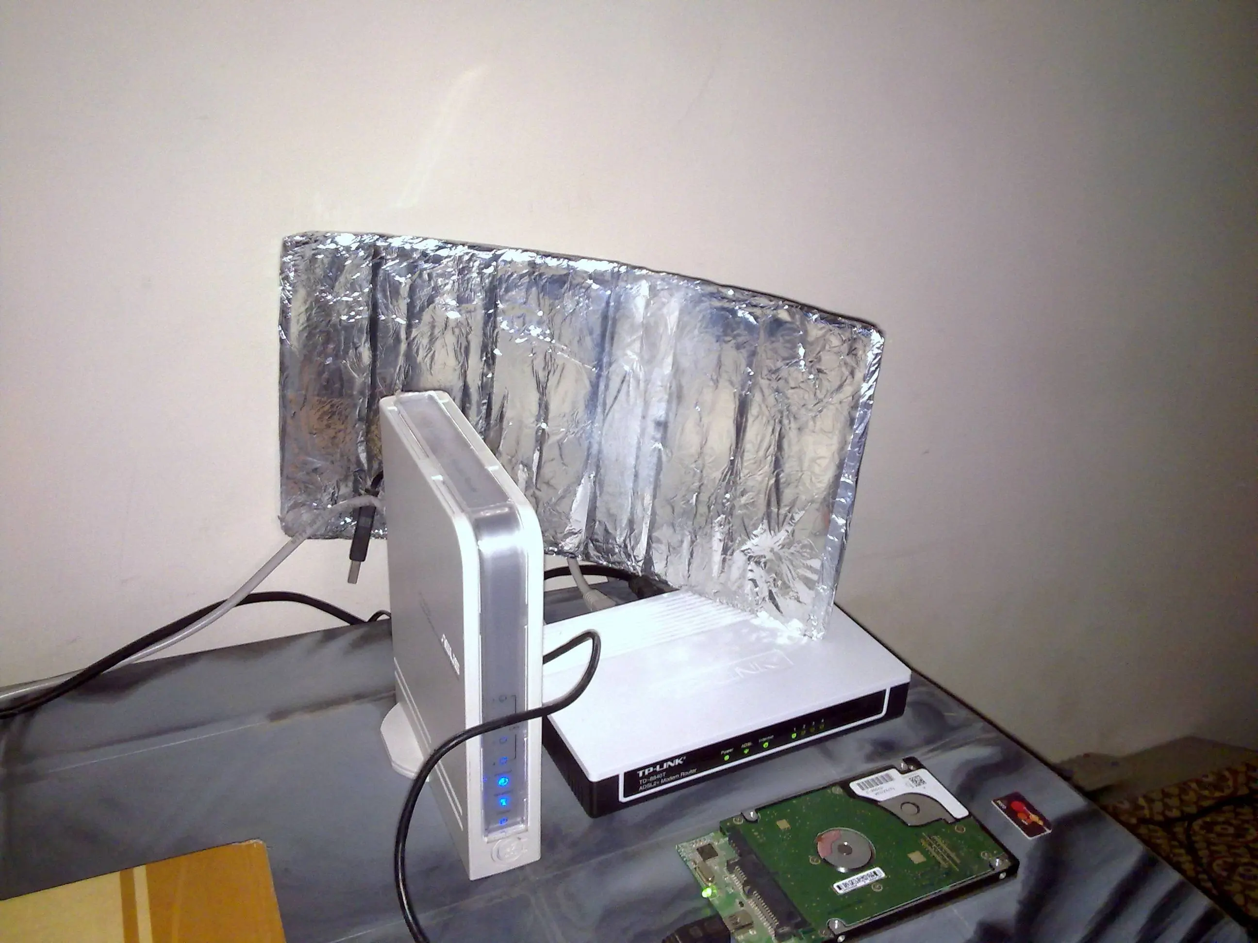 Why You Should Try Placing Aluminum Foil Behind Your Router
