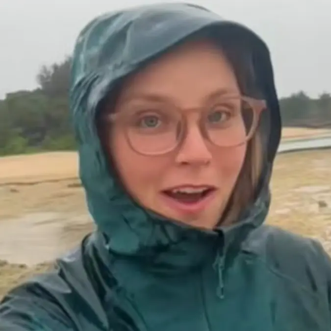 TikToker Unknowingly Records Near-Death Encounter After Picking Up One of Earth's Deadliest Creatures