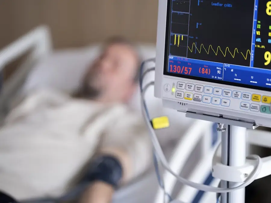 One Month Before A Heart Attack, Your Feet Will Give You These 6 Silent Warnings
