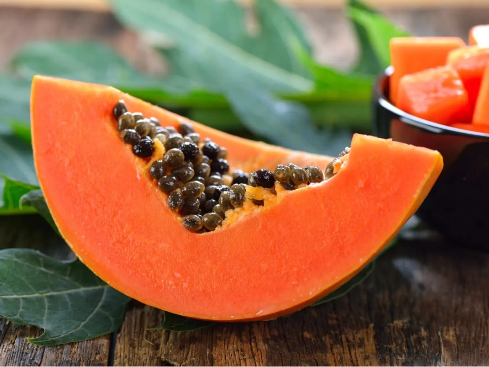 Scientifically Proven Health Benefits of Papaya + Uses for the Seeds