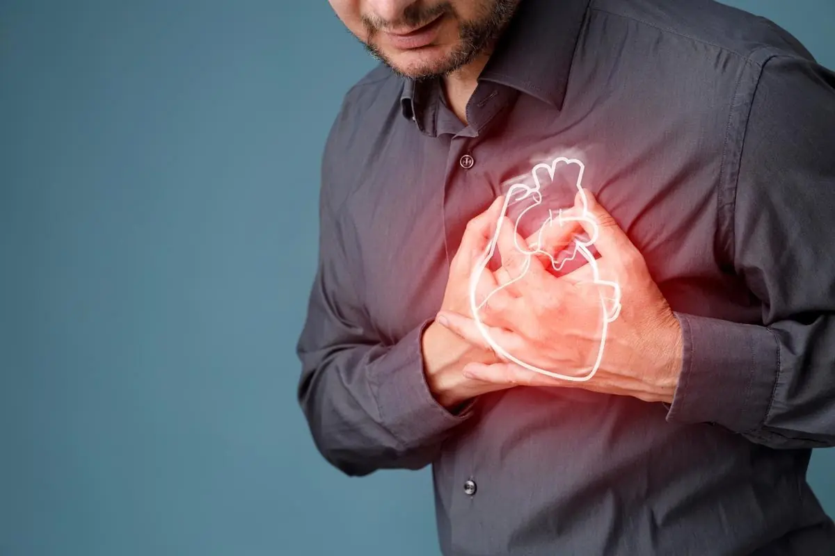 If Your Heart Hurts Suddenly, It Could Be a Warning Sign of These Diseases