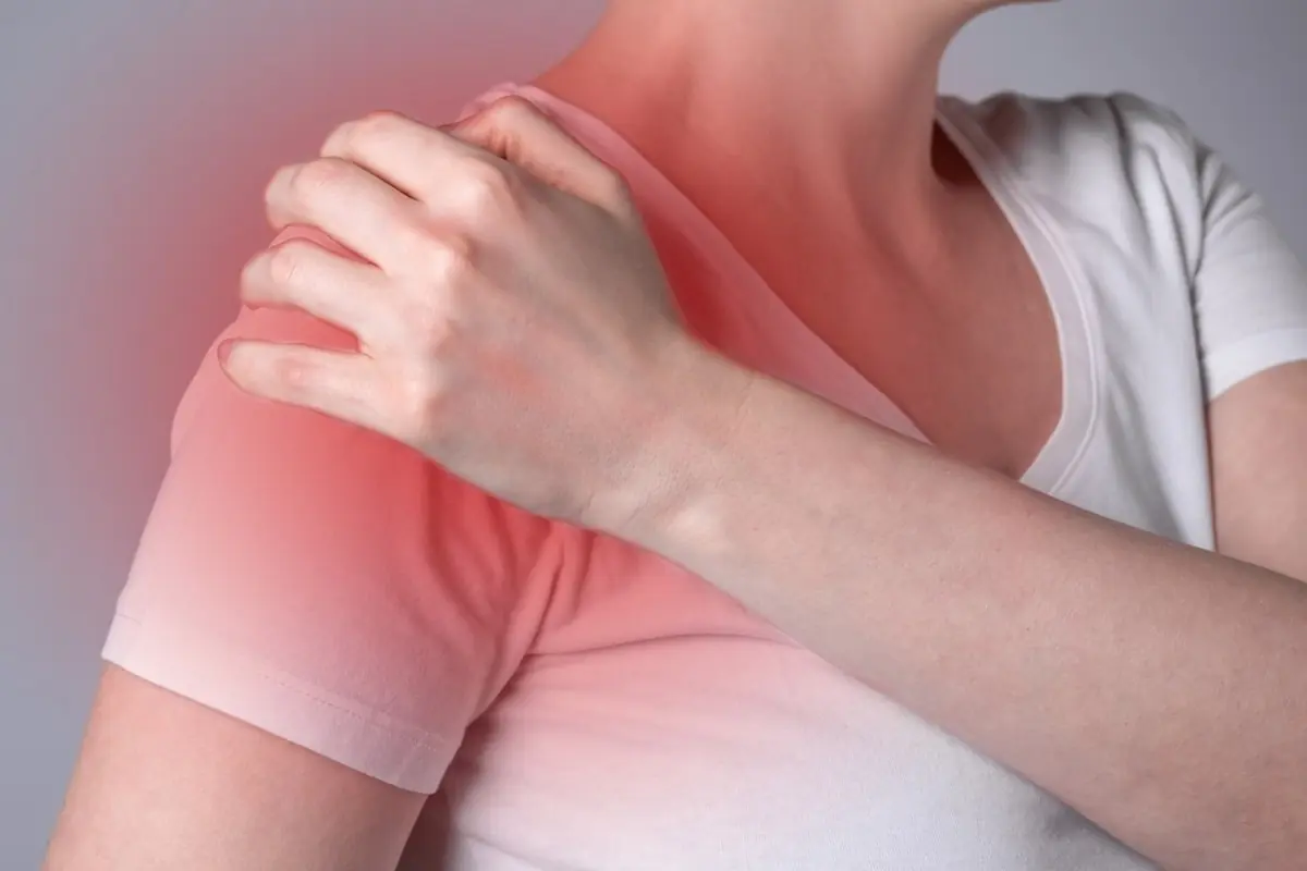 SEVEN TYPES OF PAIN DOCTORS SAY ARE MAJOR RED FLAGS FOR YOUR HEALTH