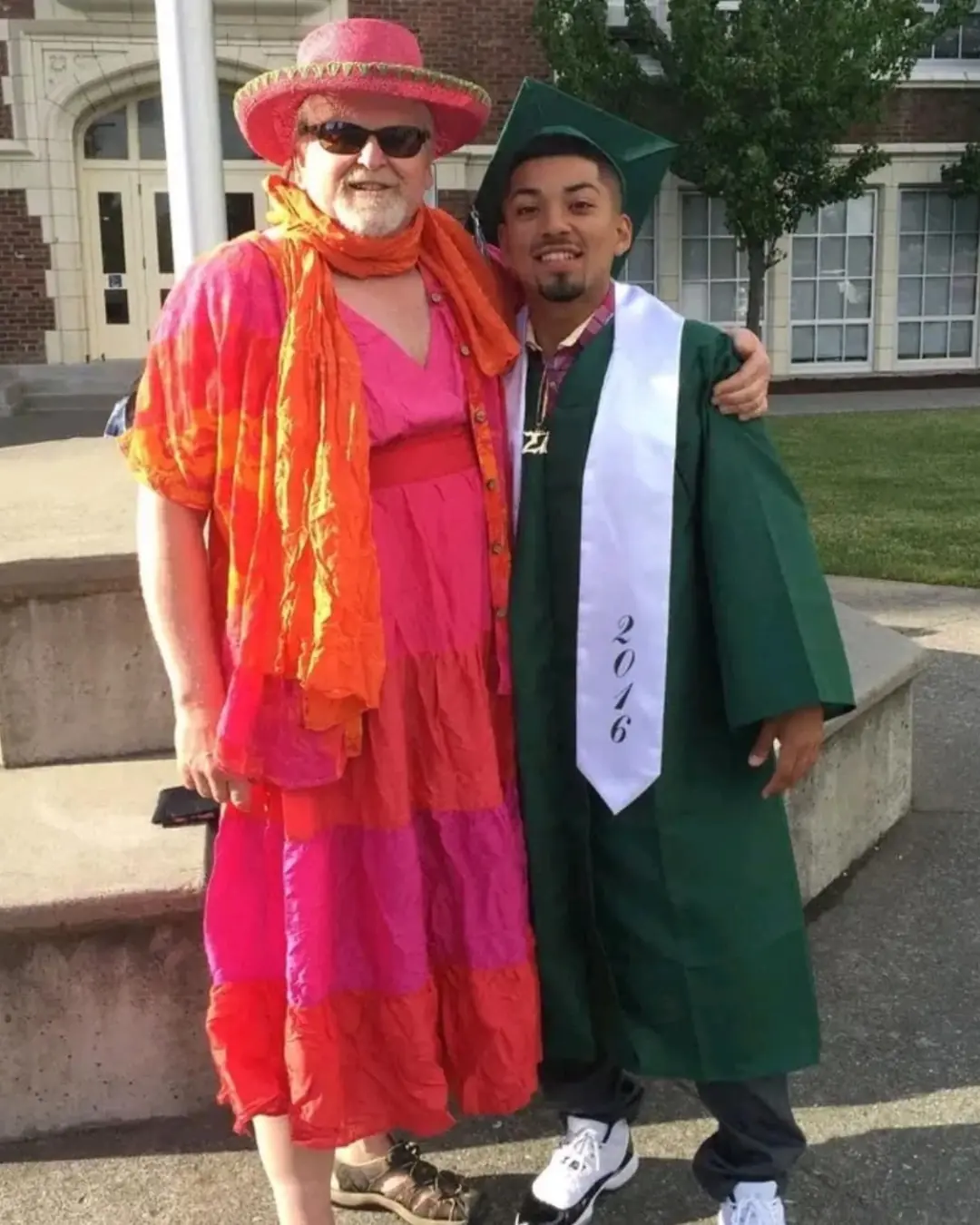 The Promise He Kept: A Teacher, a Dress, and a Second Chance.