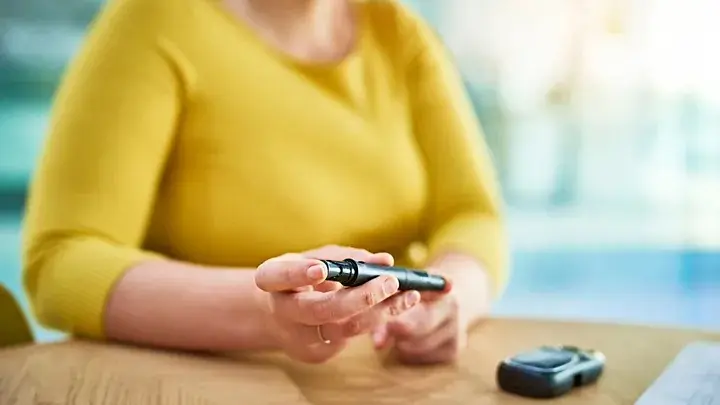 QUIET SIGNALS YOUR BODY SENDS LONG BEFORE DIABETES IS DIAGNOSED