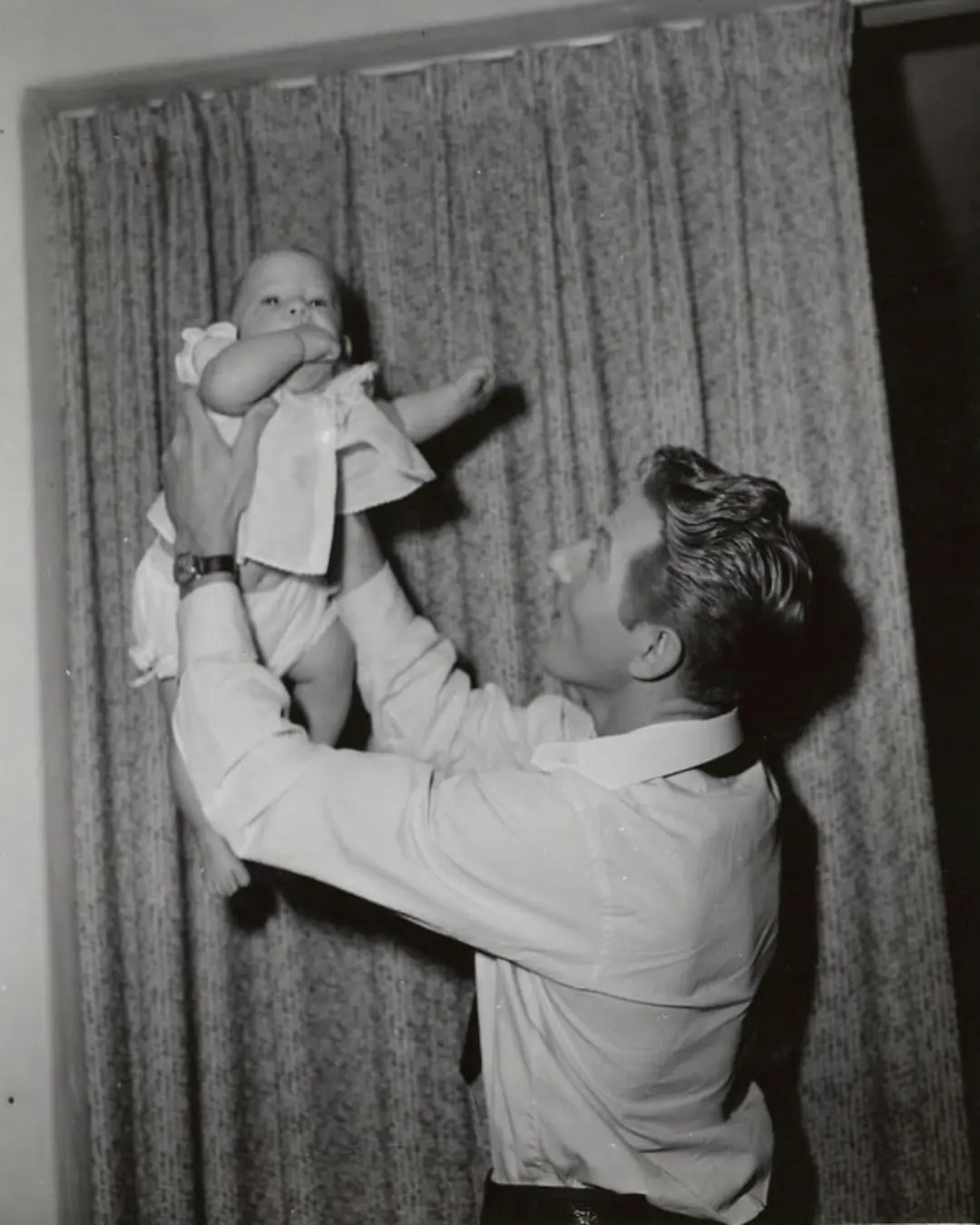 Her Heart Belongs to Daddy: A Daughter’s Memory of Danny Kaye.