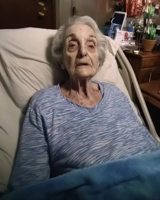 Strange Woman Walked Into My Nursing Home Room Saying, ‘I Finally Found You!’