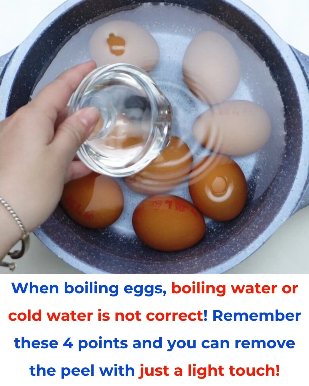 When boiling eggs, boiling water or cold water is not correct! Remember these 4 points and you can remove the peel with just a light touch!