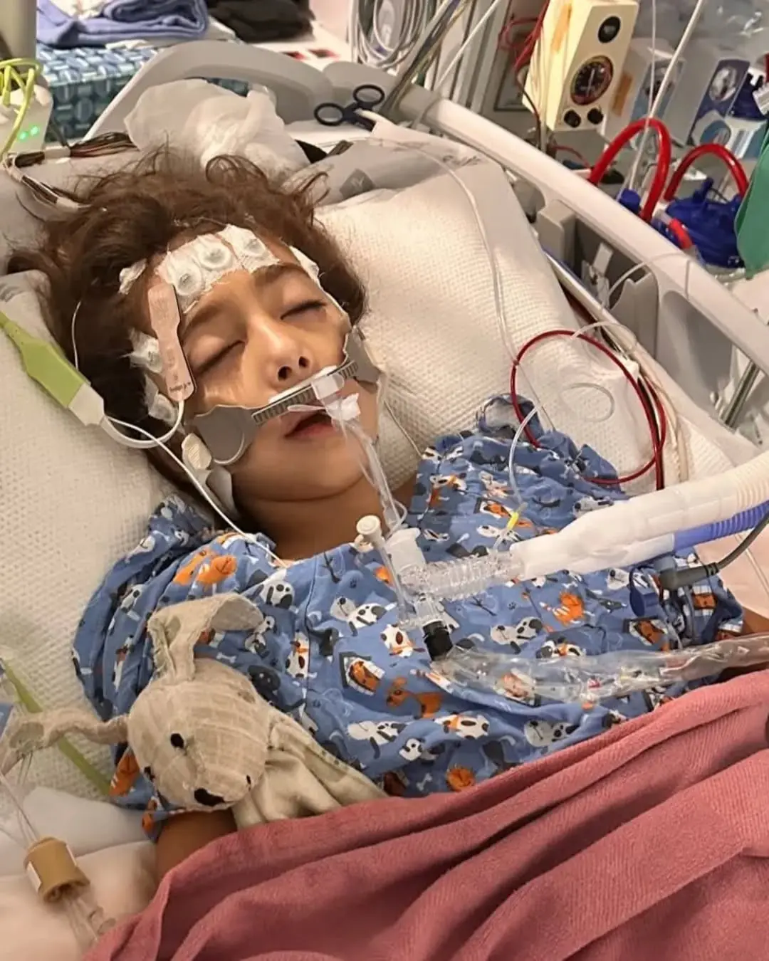 “Jesus Is Our Anchor”: Texas Parents Share Heartbreaking Update as Their Daughter Audrey Fights for Her Life 💔🙏