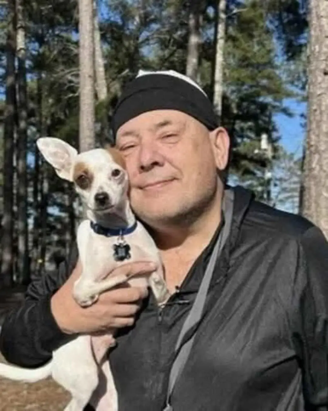 Champ the Two-Legged Chihuahua: A Tiny Hero Who Saved His Owner’s Life