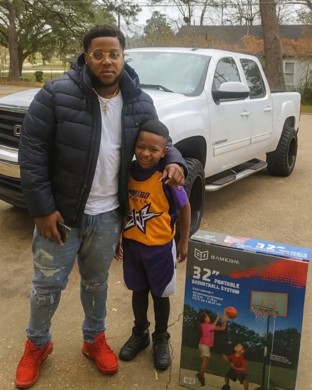 “A Gift of Belief: How One Simple Act of Kindness Changed a Little Boy’s World”