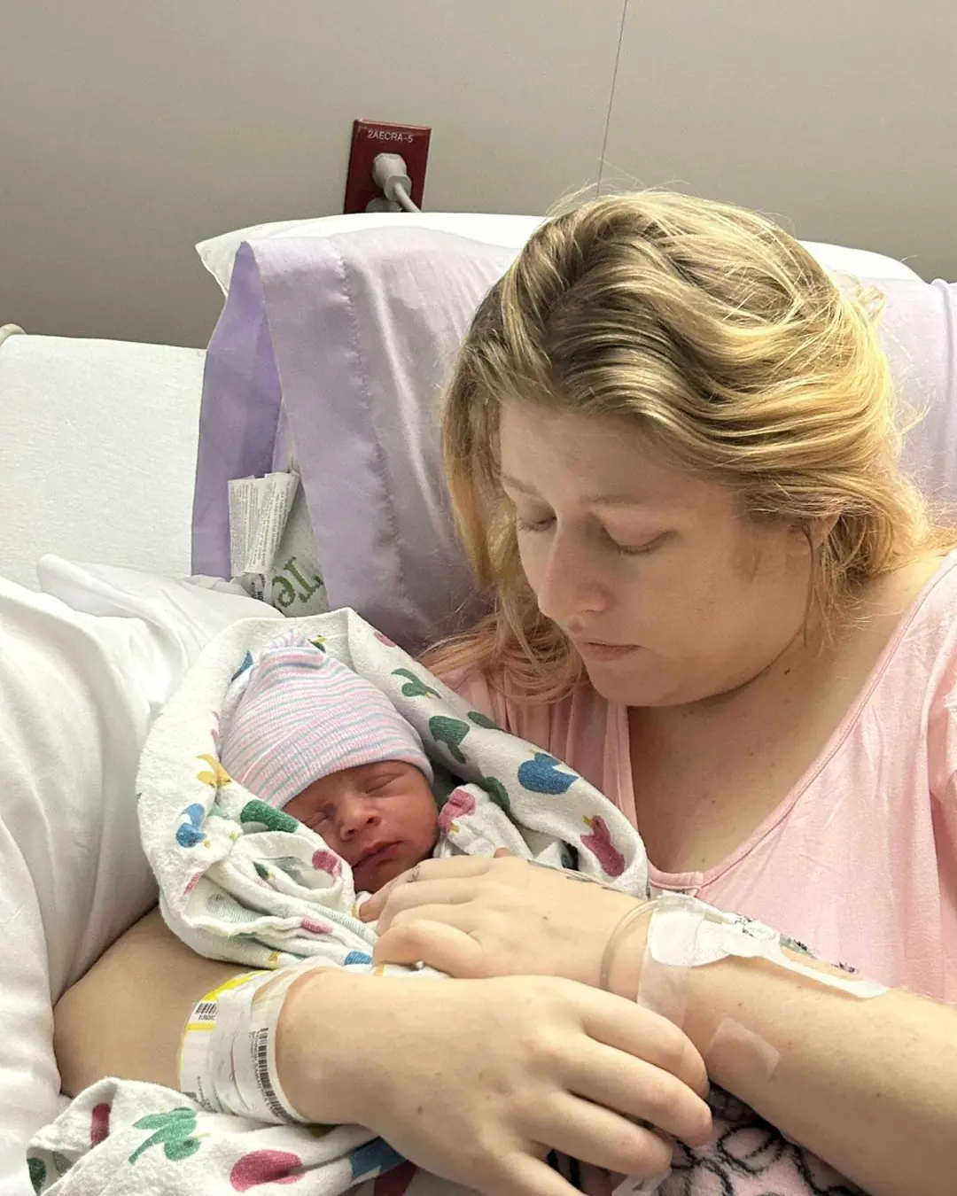 A Mother’s Battle: Fighting Cancer With a Newborn in Her Arms