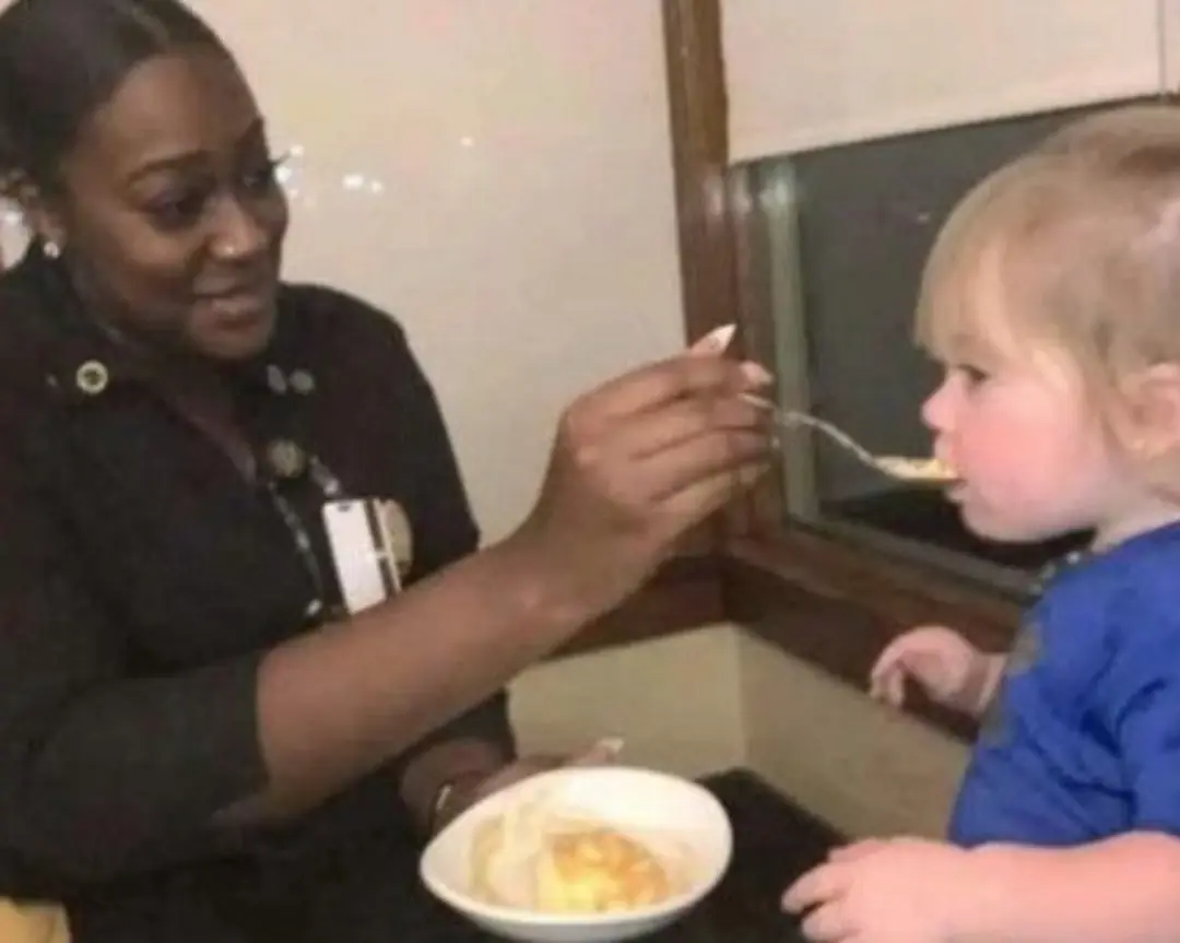 A Waitress Said “No” — And Changed a Mother’s Night Completely