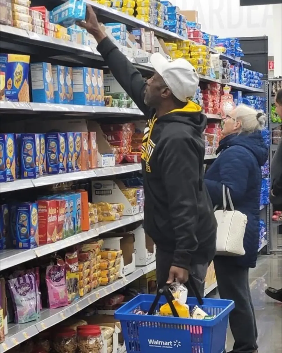 The Man in the Parking Lot: A Story About Hunger, Fatherhood, and the Kindness We Almost Walk Past.