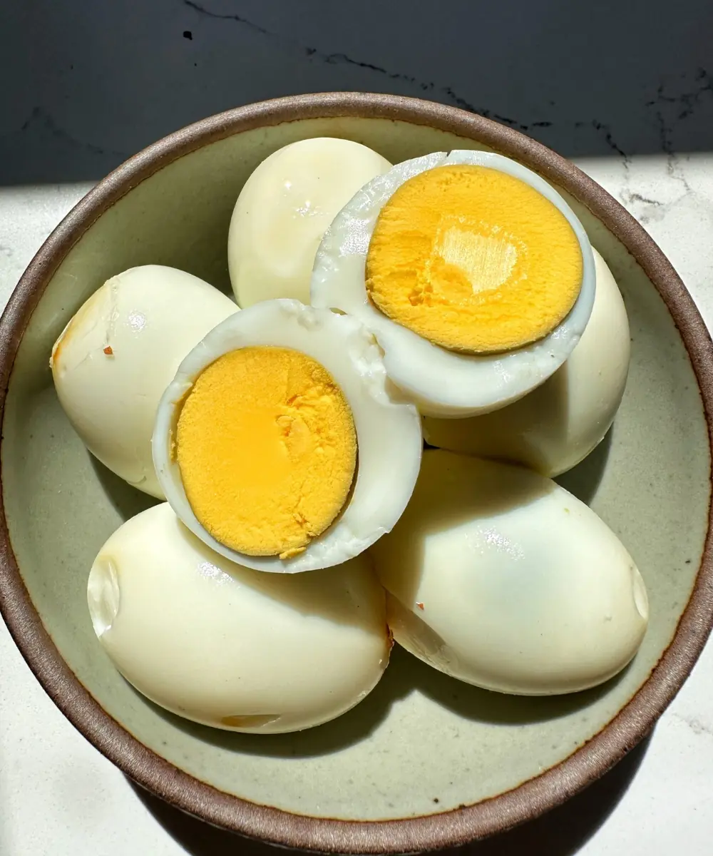 Stop Eating Eggs Immediately If Your Body Shows These 8 Signs