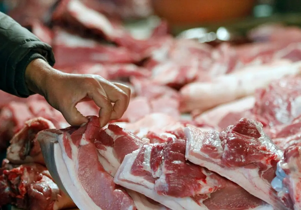 Five “Dirtiest” Parts of the Pig That Butchers Never Take Home for Their Own Families