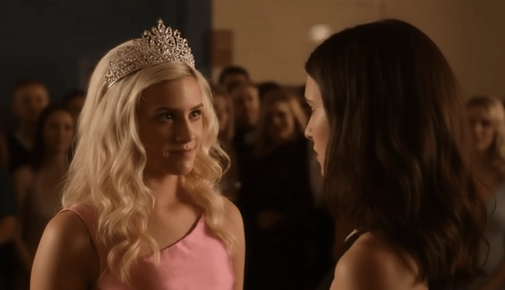 Popular Girl Slaps Quiet Student – Her Reaction Shocks Everyone