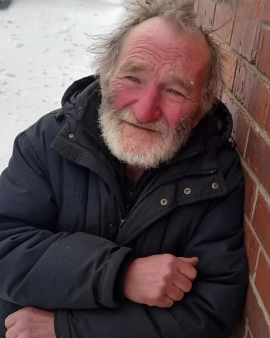 I Gave My Late Husband’s Jacket to a Freezing Veteran — A Week Later, I Got an Email Titled ‘Regarding the Incident Outside the Grocery Store'