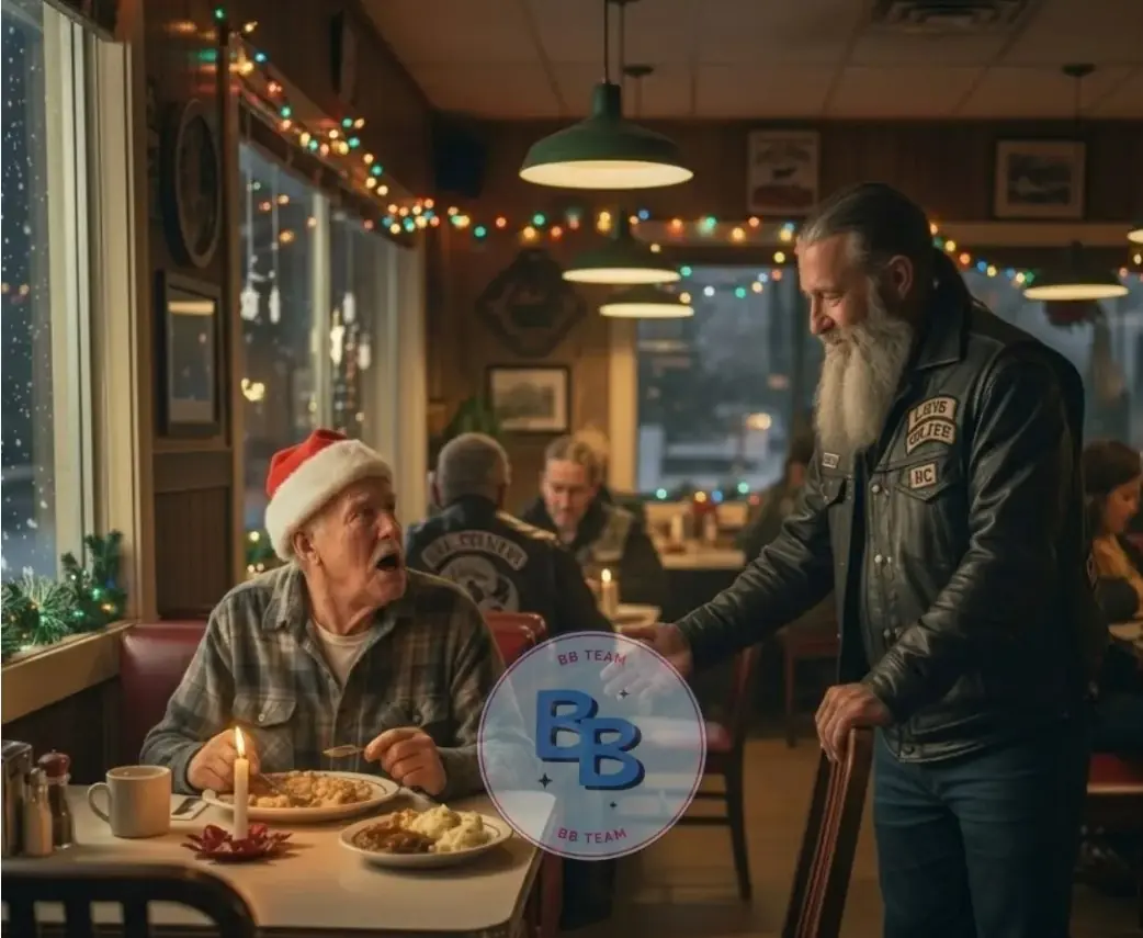 Elderly Man Was Eating Alone on Christmas The Bikers at the Next Table Changed Everything