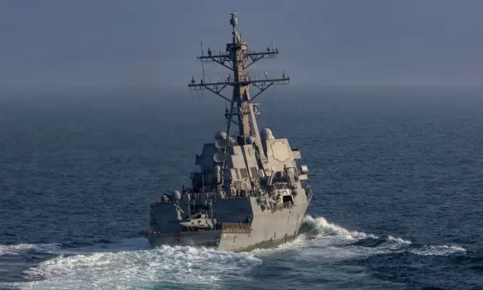 The US announces the deployment of a mine-clearing operation in the Strait of Hormuz