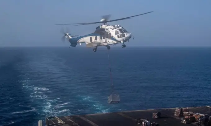 The US deploys an aircraft carrier to participate in the blockade of Iranian ports