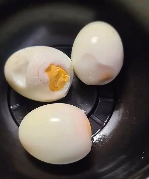 Doctors Reveal That Eating Eggs in the Morning Causes… (The Truth About Eggs, Cholesterol, and Your Health)