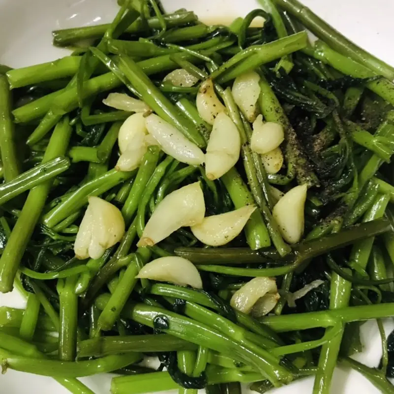 Woman Suffers Sudden Kidney Failure After Dinner: Doctor Warns “This Vegetable Is Poisonous… You Shouldn’t Eat It!