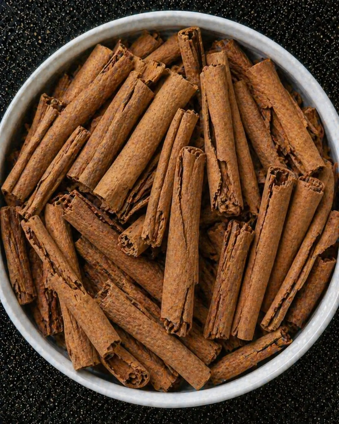 Science Based Benefits of Cinnamon (Tea, Powder) + Side Effects