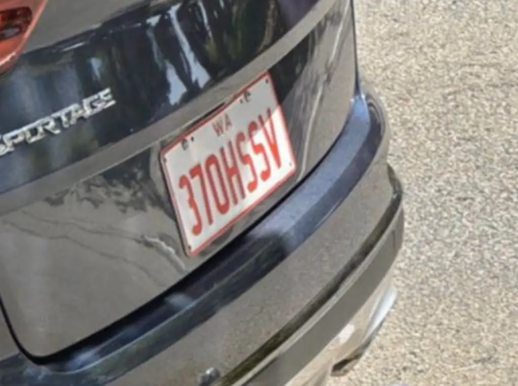 Absolutely Hilarious License Plates