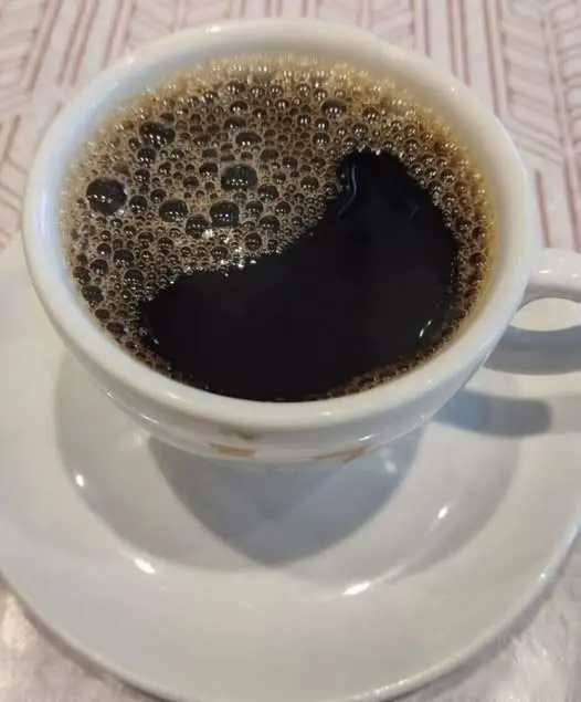 Doctors Reveal What Really Happens When You Drink Coffee Every Morning (Benefits, Risks & Best Timing)