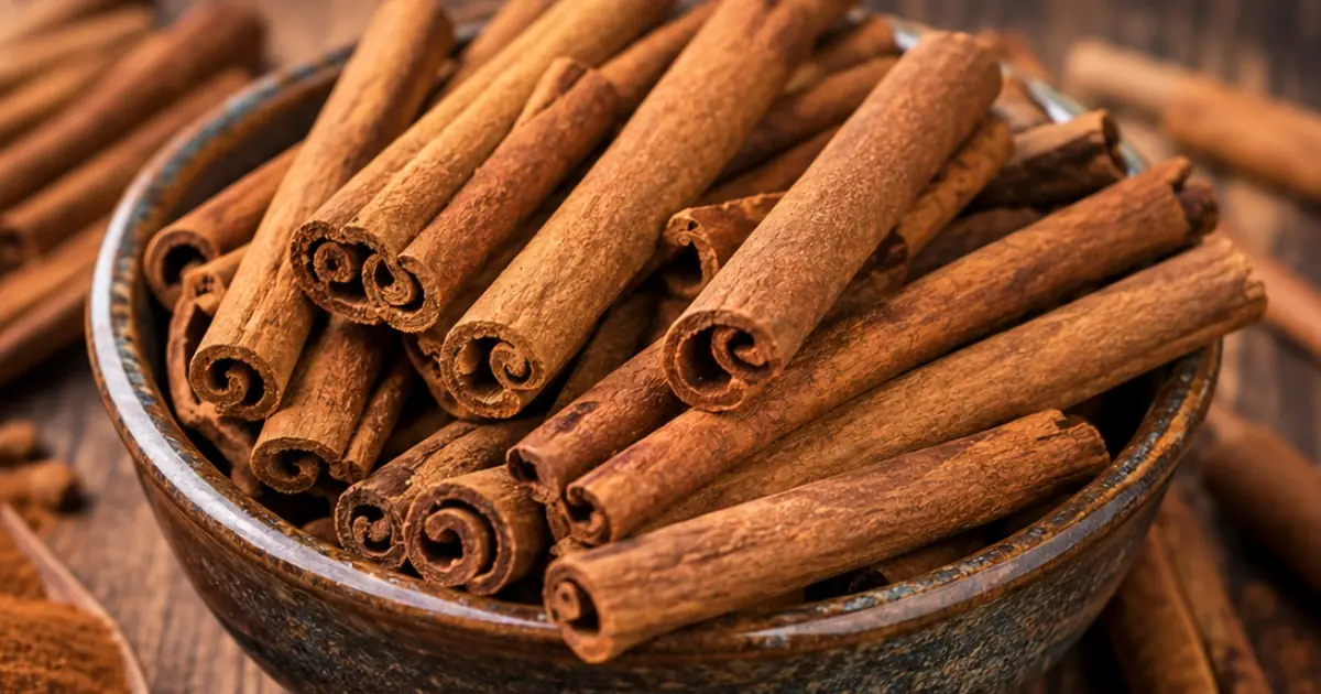 Science Based Benefits of Cinnamon (Tea, Powder) + Side Effects