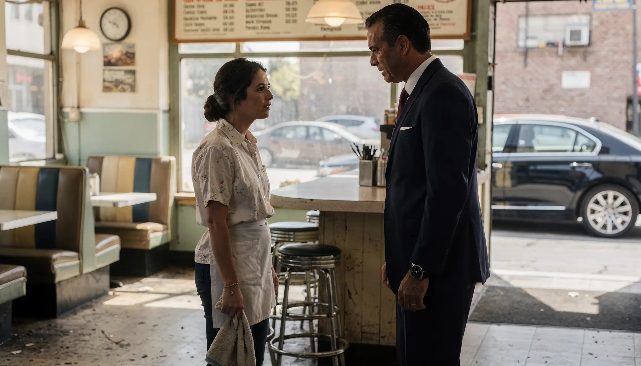 A Waitress Helped a Fallen Old Woman — Unaware She Was the Billionaire’s Mother
